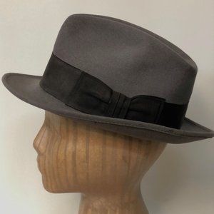 Vintage DOBBS Fifth Ave. NY hat, Grey, Super cool!